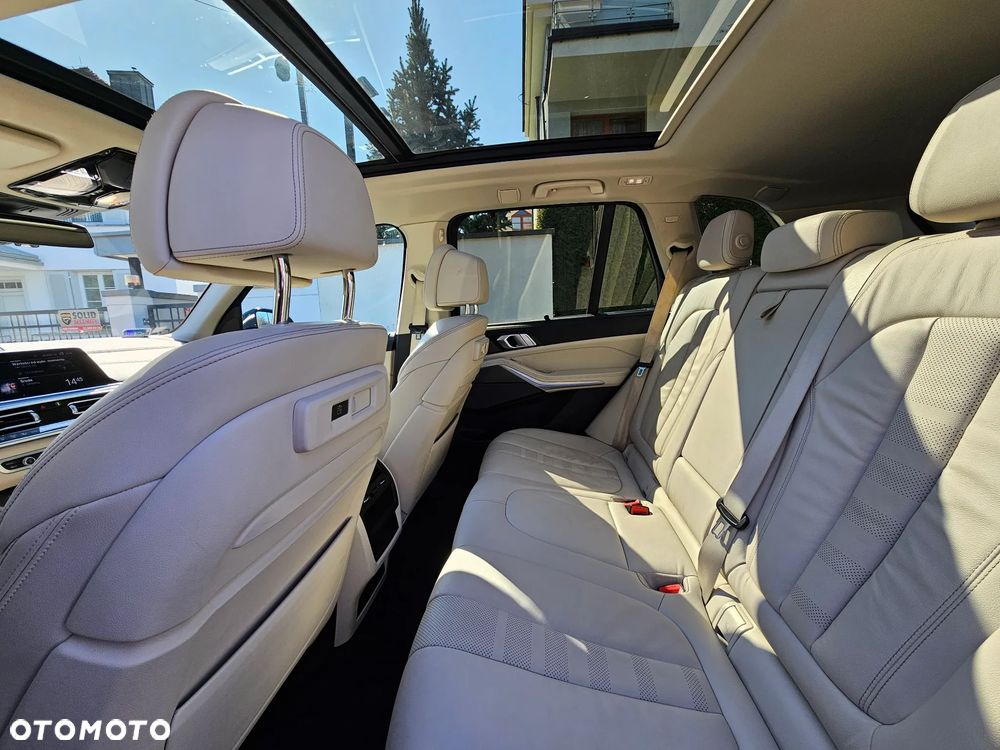 BMW X5 xDrive40i - 13