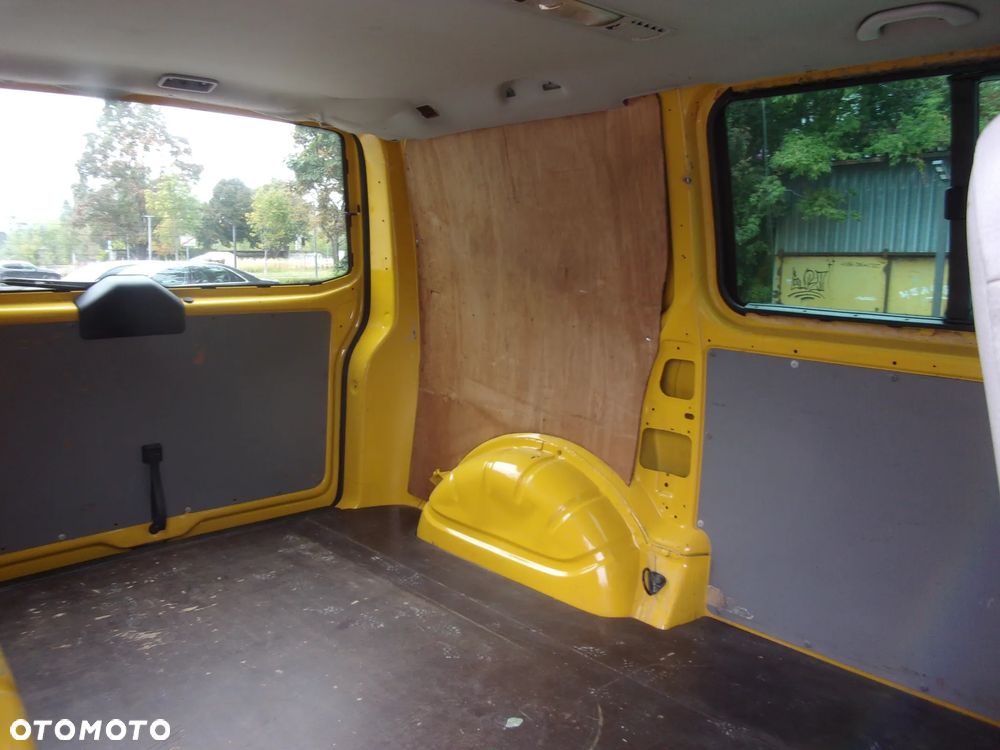 Volkswagen Transporter - 17