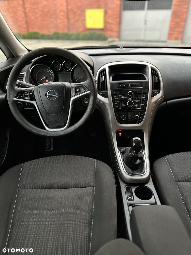 Opel Astra 1.4 EcoFLEX 150 Jahre - 23