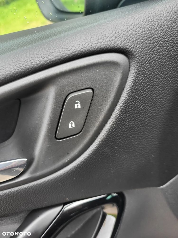 Opel Astra 1.6 D (CDTI) Sports Tourer Business - 32