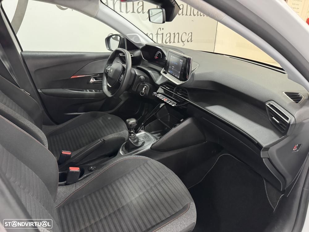 Peugeot 208 1.2 PureTech GT - 38