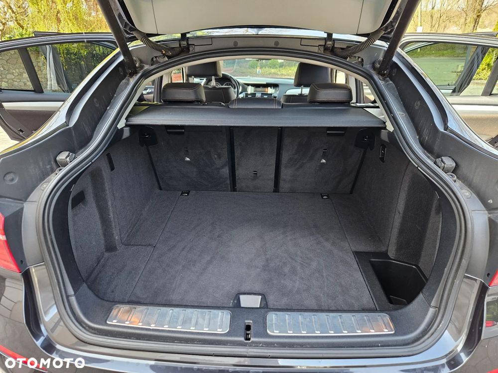 BMW X4 xDrive20d - 11