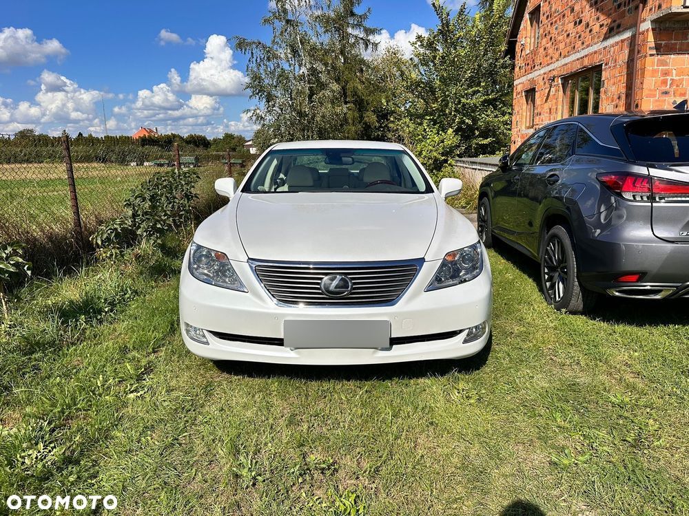 Lexus LS 460 Elite - 1