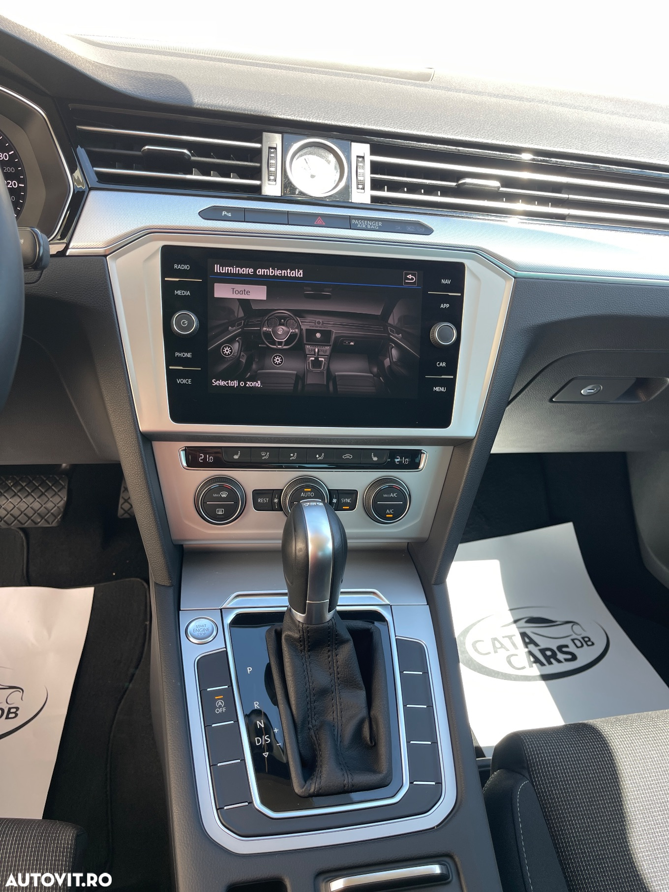 Volkswagen Passat - 36