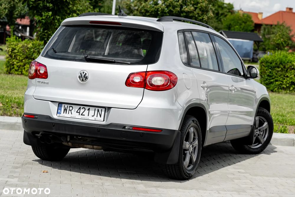 Volkswagen Tiguan - 14