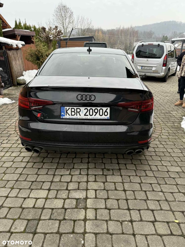 Audi S4 Limousine - 4