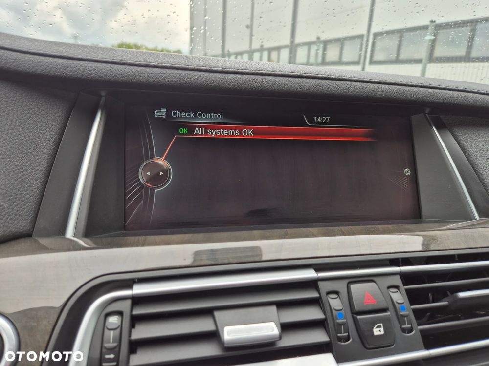 BMW Seria 7 740Li - 36