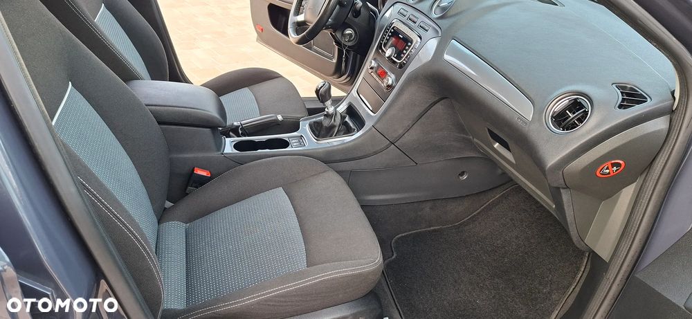 Ford Mondeo 1.6 Eco Boost Trend - 21