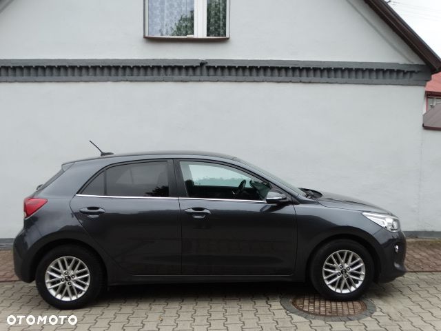 Kia Rio 1.2 Dream Team Edition - 8