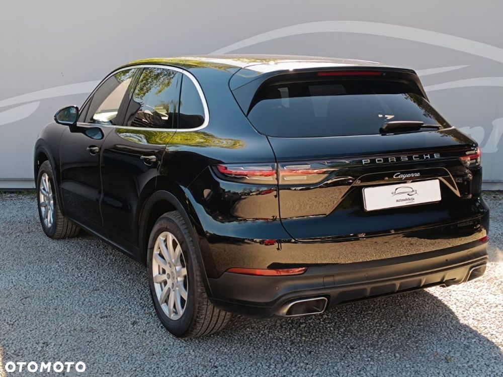 Porsche Cayenne - 16