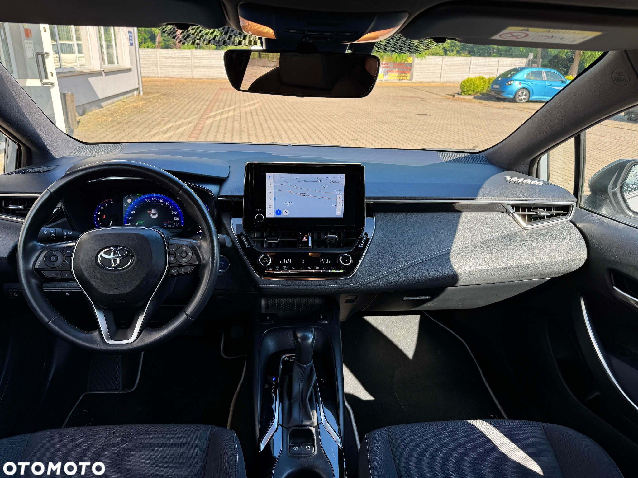 Toyota Corolla 1.8 Hybrid Executive - 17