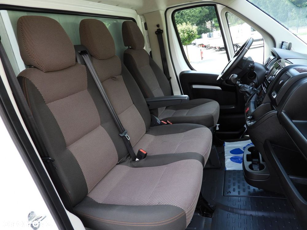 Peugeot BOXER CHŁODNIA KONTENER 0*C 8 PALET TEMPOMAT LEDY KLIMATYZACJA  165KM - 40