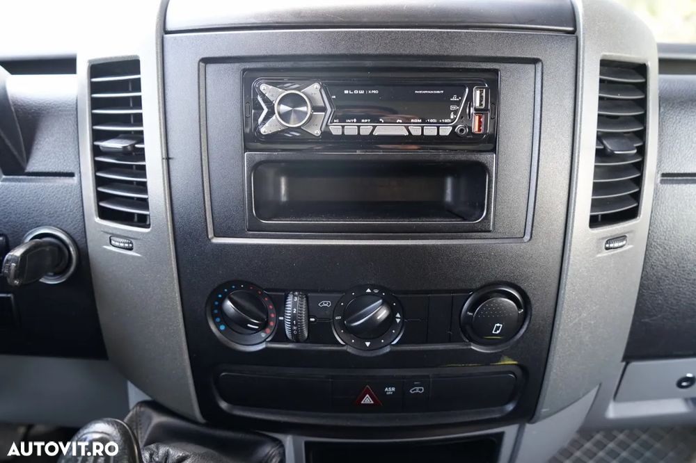 Mercedes-Benz SPRINTER 513 CDI / CUTIE DE VITEZE 4,4 m / MANUALĂ / DOUĂ CUTII - 25
