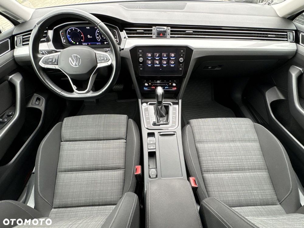 Volkswagen Passat 2.0 TDI SCR Style DSG - 22