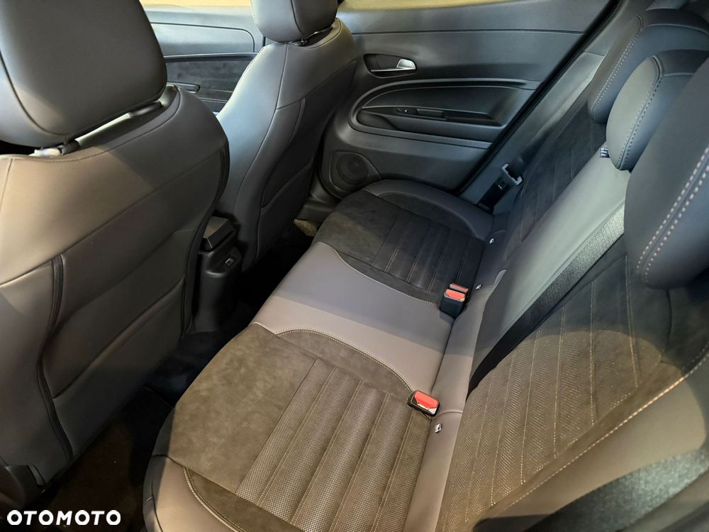 Alfa Romeo Junior 1.2 mHEV Ibrida Intensa eDCT - 6