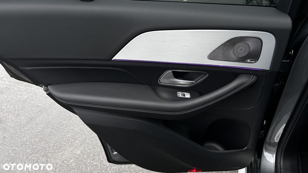 Mercedes-Benz GLE - 28