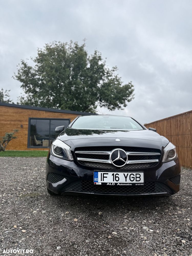 Mercedes-Benz A 180 7G-DCT - 9