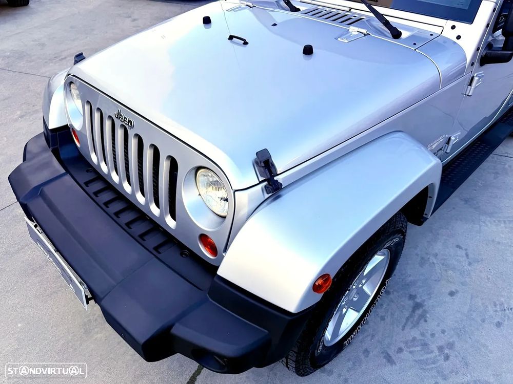 Jeep Wrangler Unlimited 2.8 CRD ATX Sahara Adventure Edition - 54