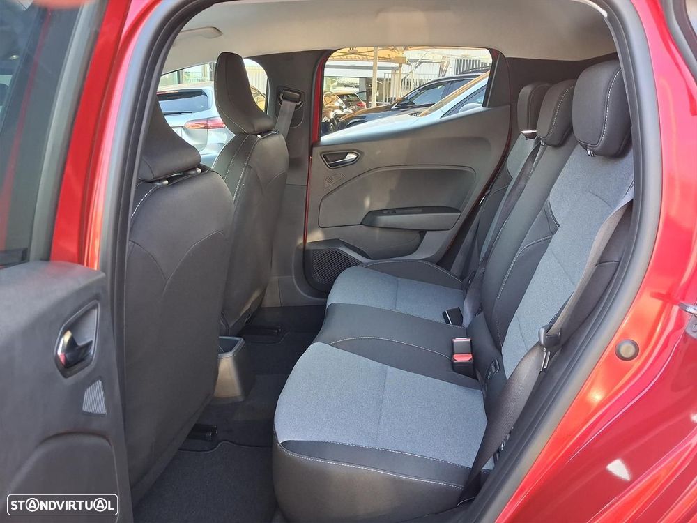 Mitsubishi Colt - 11