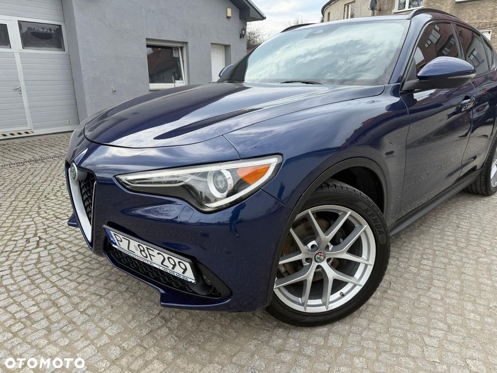 Alfa Romeo Stelvio 2.0 Turbo 16V AT8-Q4 Estrema - 1