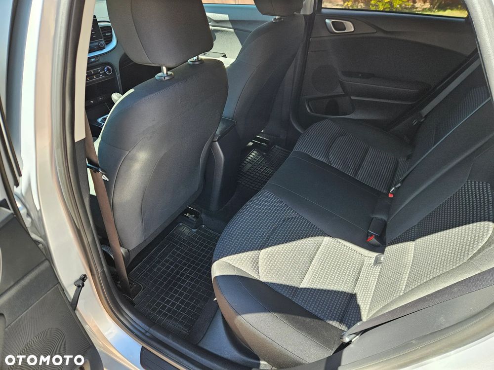Kia Ceed - 15