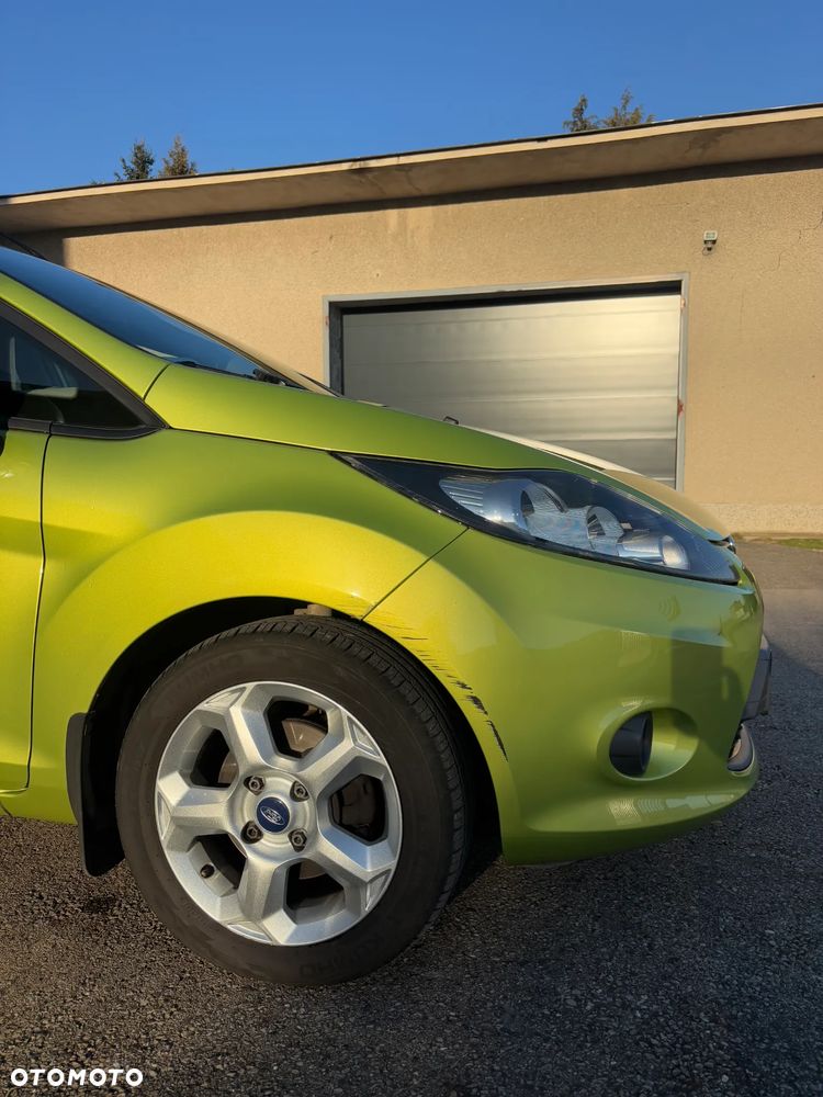 Ford Fiesta - 12