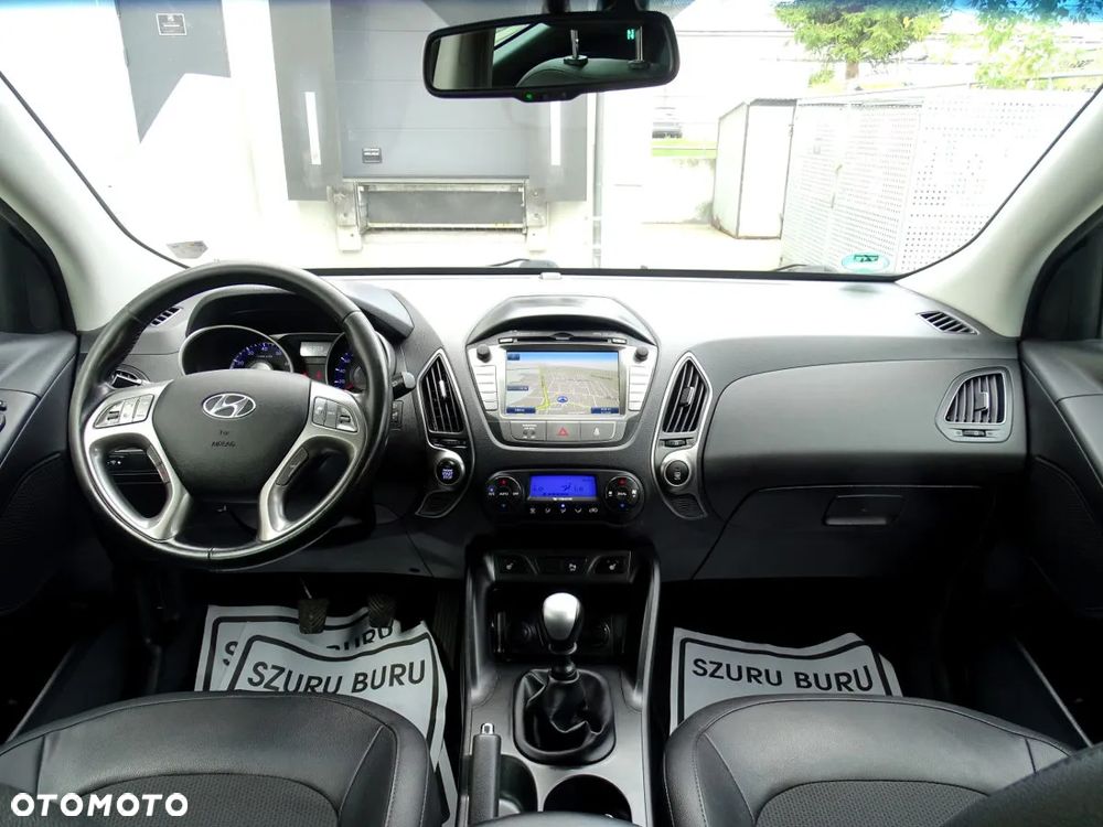 Hyundai ix35 1.6 2WD Fifa World Cup Edition - 16