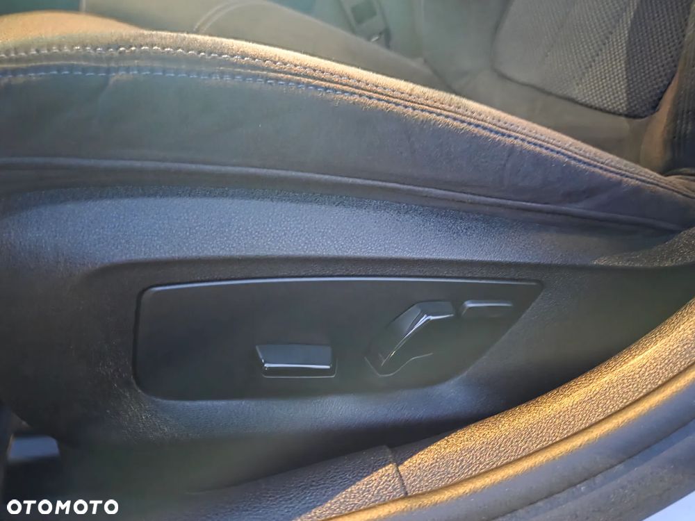 BMW Seria 5 520d Efficient Dynamics M Sport sport - 11