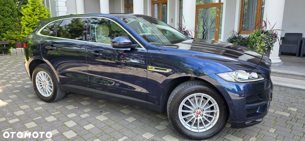 Jaguar F-Pace - 11