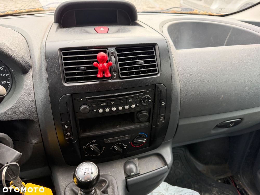 Peugeot Expert - 8