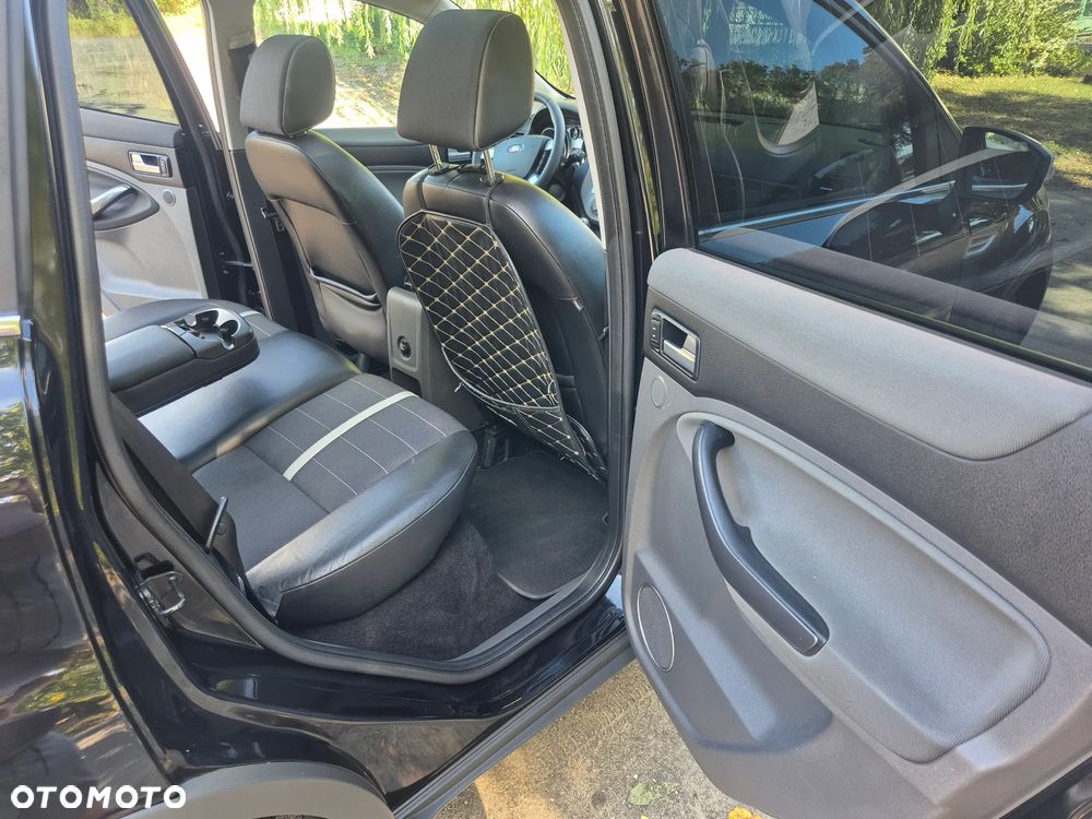 Ford Kuga 2.0 TDCi Titanium FWD - 14