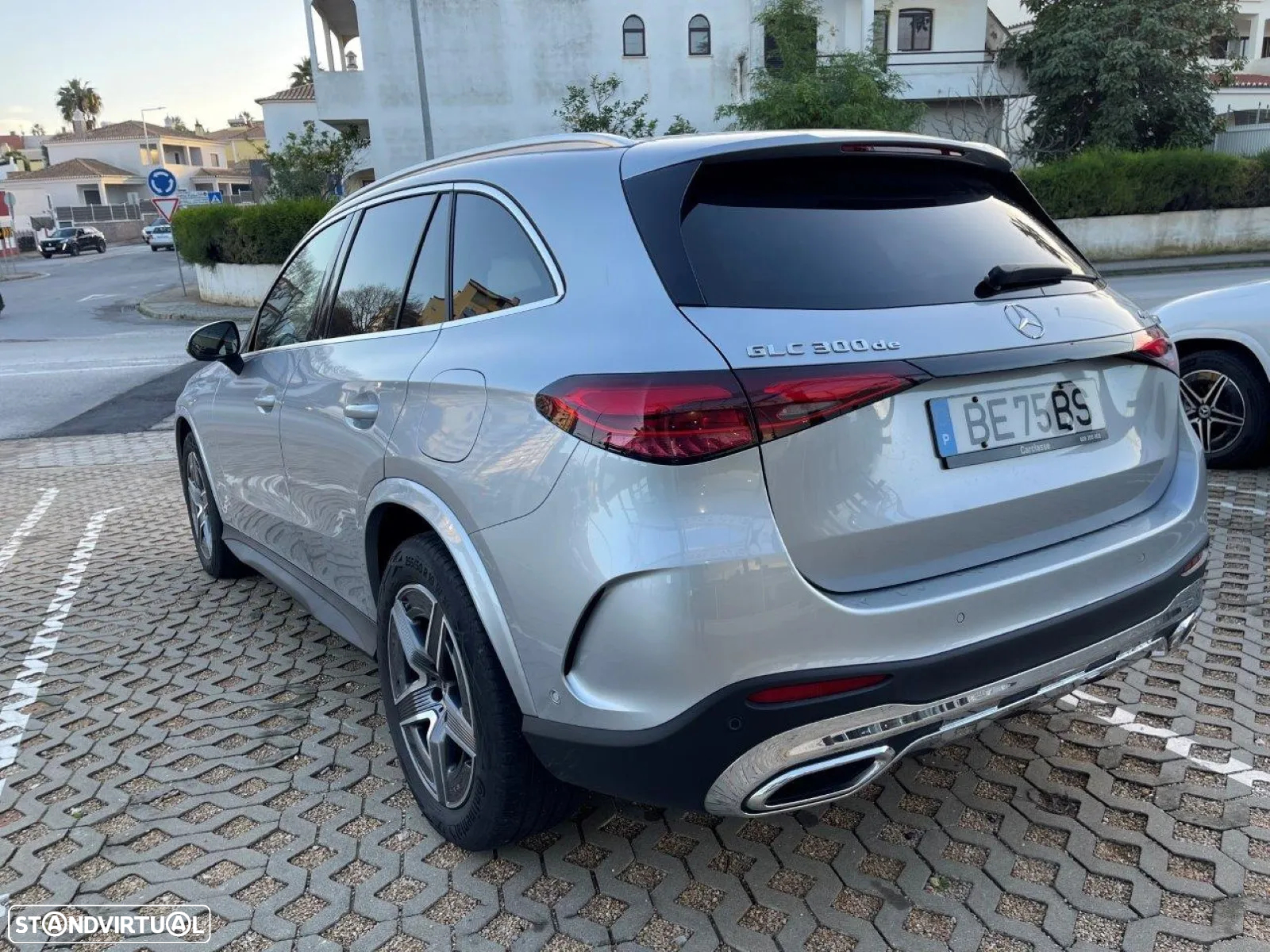 Mercedes-Benz GLC 300 de 4Matic - 10