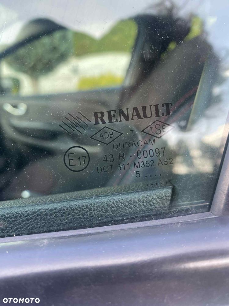 Renault Clio 1.2 16V Life - 15