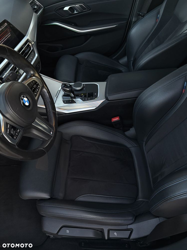 BMW Seria 3 318d M Sport - 8