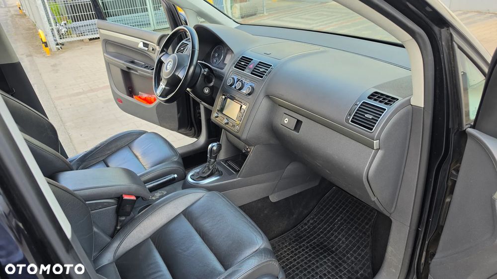 Volkswagen Touran 2.0 TDI DPF DSG Comfortline - 15