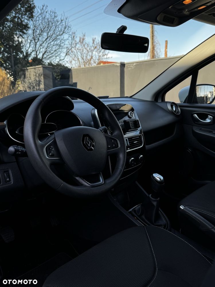 Renault Clio - 6
