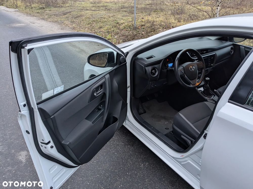 Toyota Auris 1.33 VVT-i Active - 13
