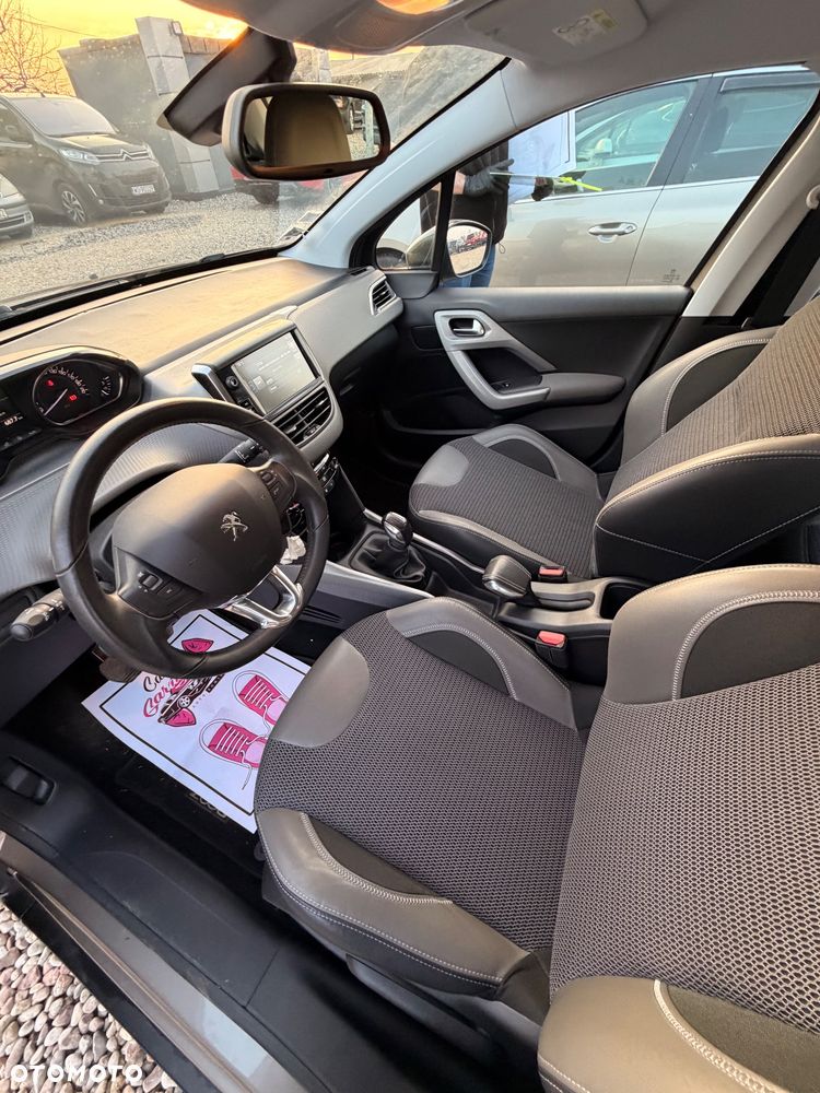 Peugeot 2008 PureTech 110 Stop&Start Allure - 24