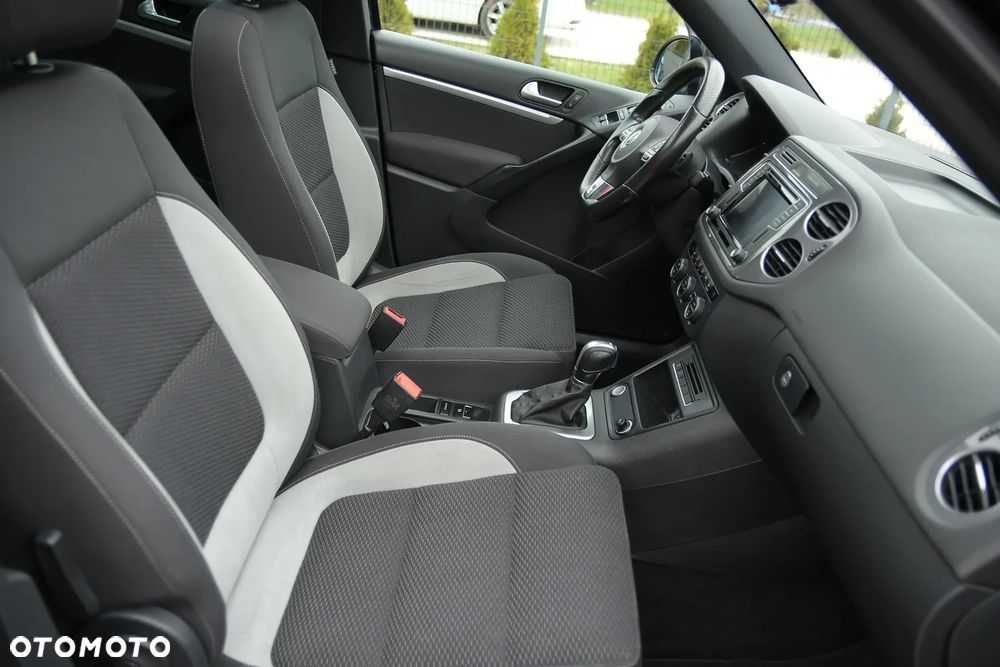 Volkswagen Tiguan 2.0 TDI DPF 4Motion BlueMotion Technology DSG Sport & Style - 16