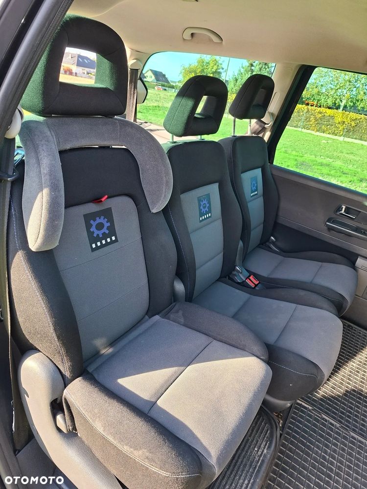 Volkswagen Sharan - 18