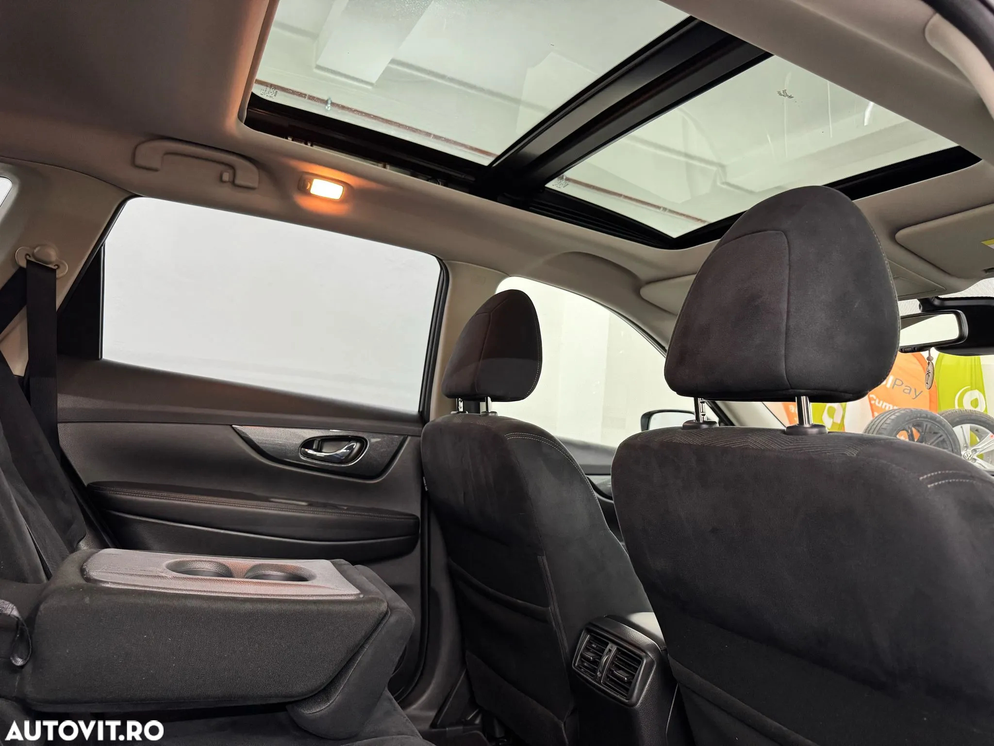 Nissan X-Trail 1.6 dCi N-Connecta - 10