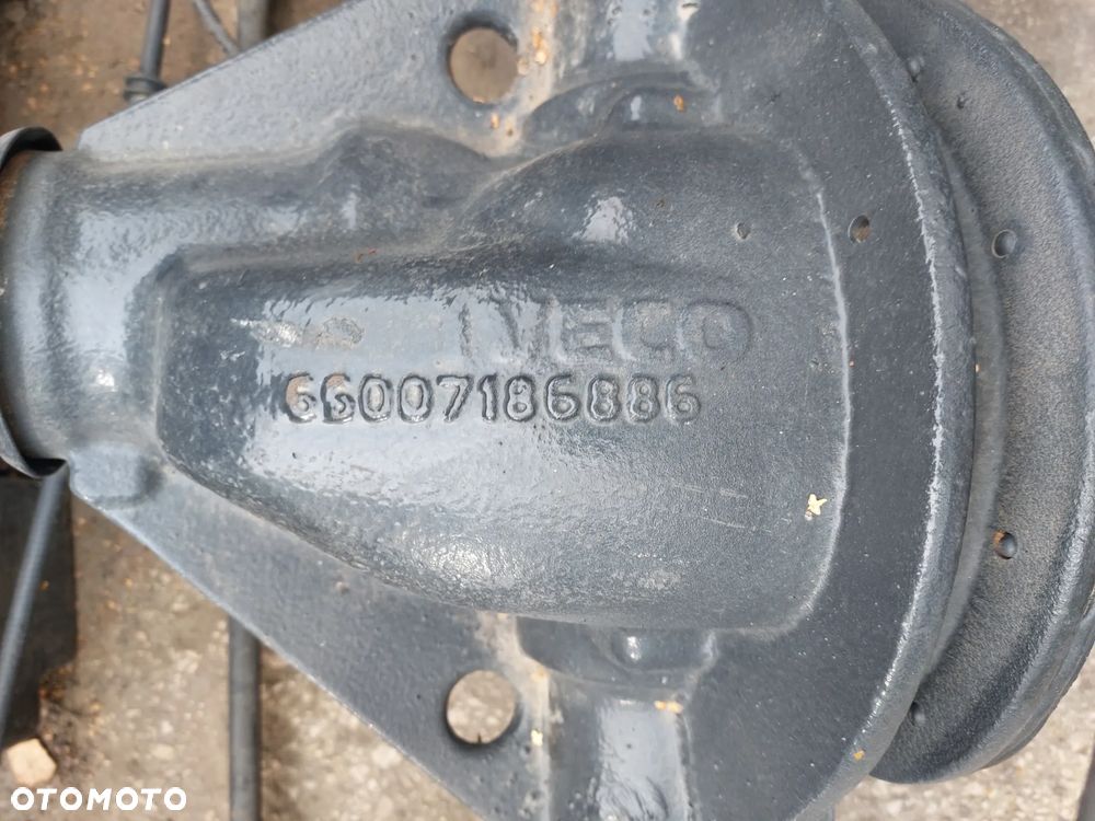 Most tylny Iveco Daily - 2