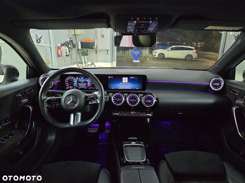 Mercedes-Benz Klasa A 220 4-Matic AMG Line 7G-DCT - 32