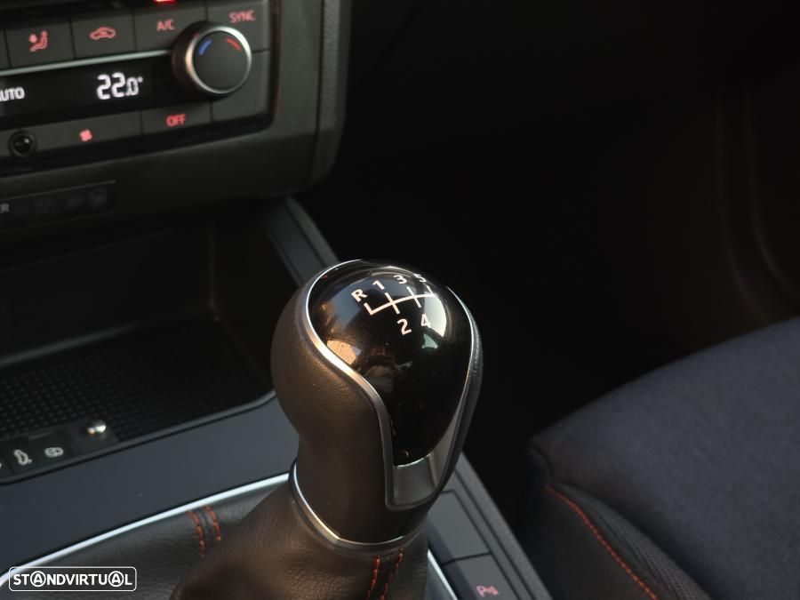 SEAT Ibiza 1.0 TSI FR - 33