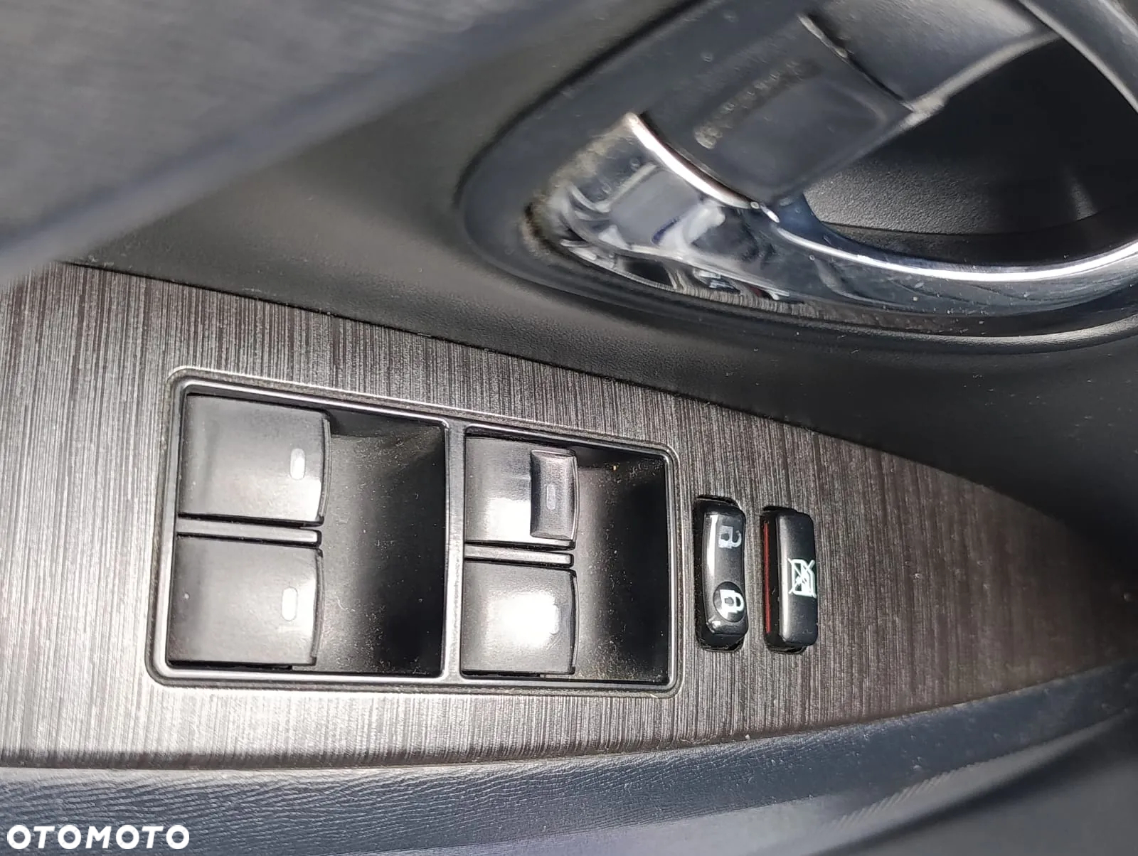 Toyota Avensis 2.0 Prestige NAVI - 13
