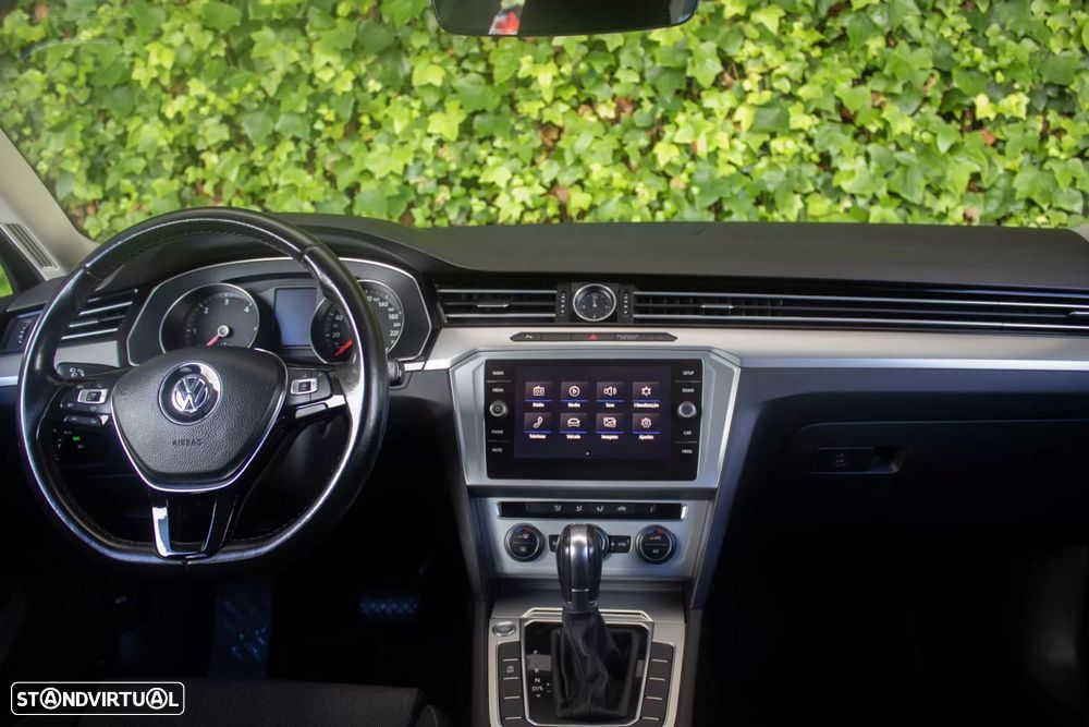 VW Passat Variant - 15