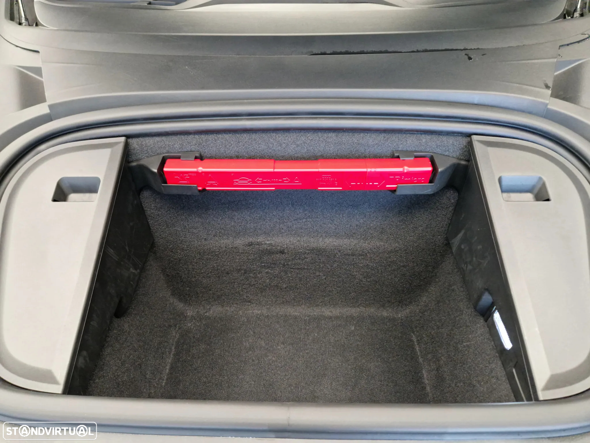 Porsche Taycan Standard - 11