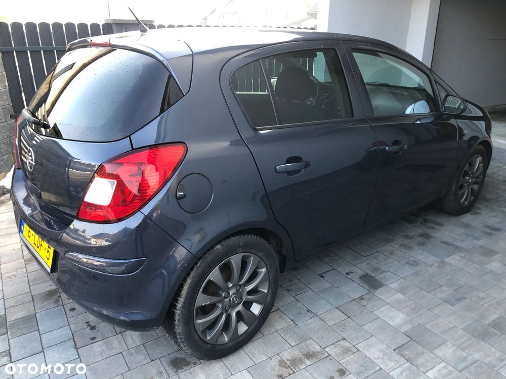 Opel Corsa 1.4 16V Edition 111 Jahre - 3