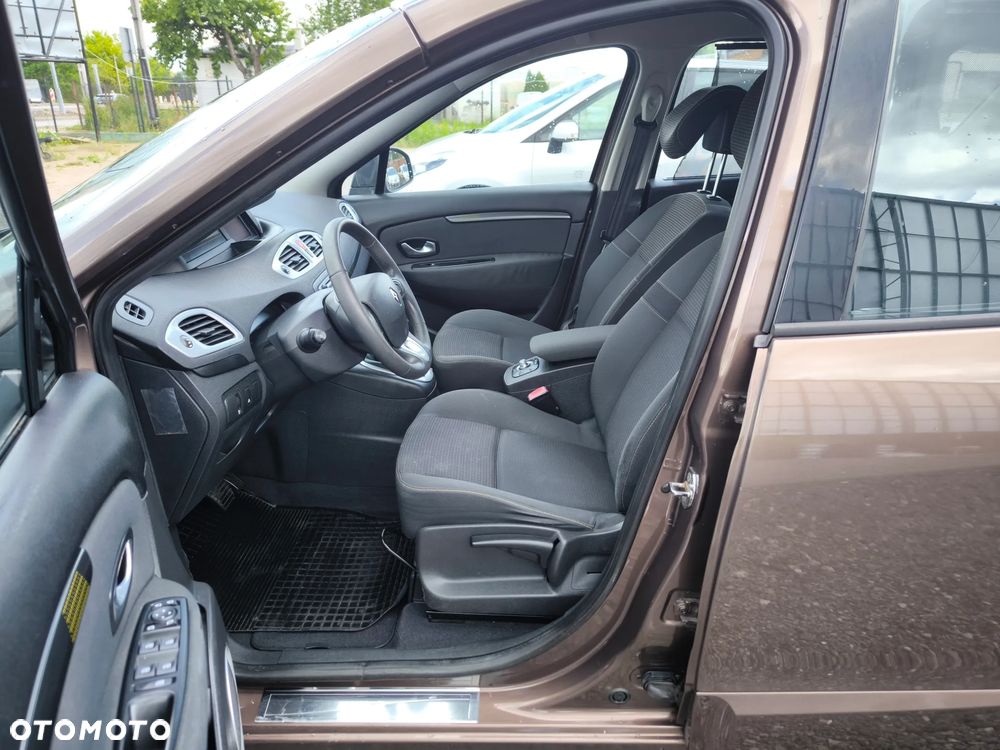 Renault Scenic 2.0 16V 140 CVT Dynamique - 10