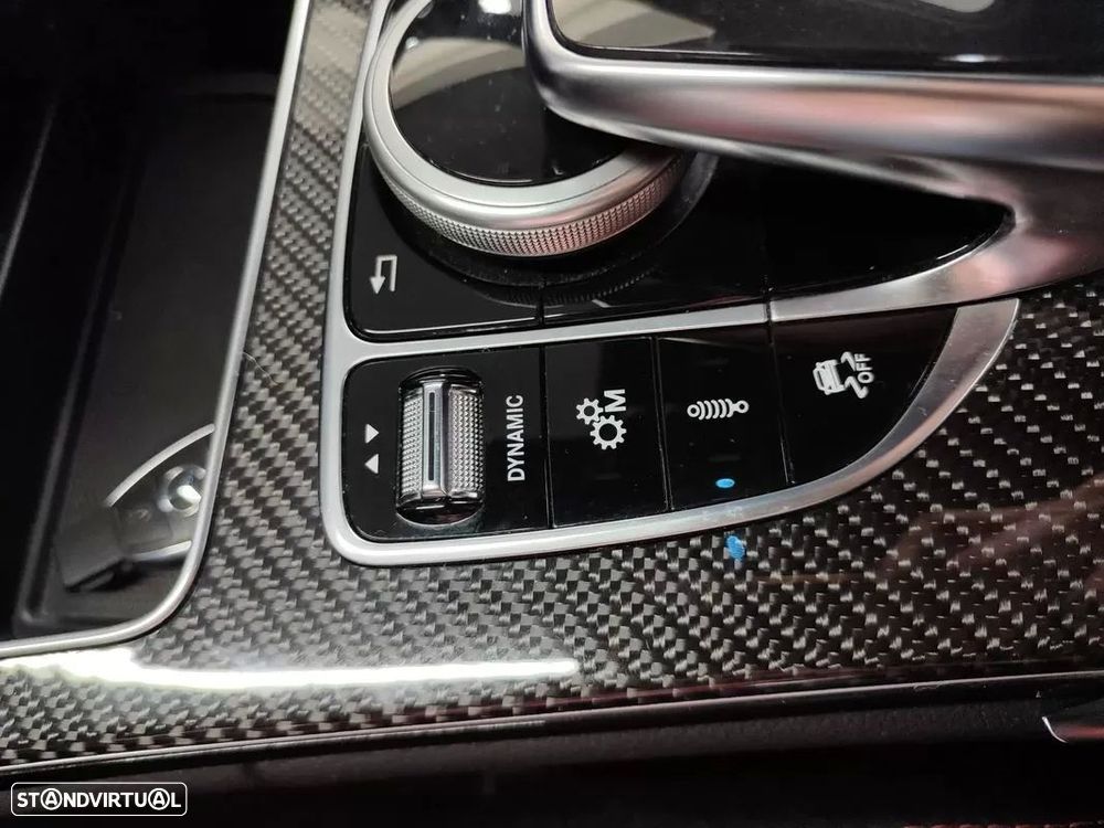 Mercedes-Benz C 63 AMG S - 32